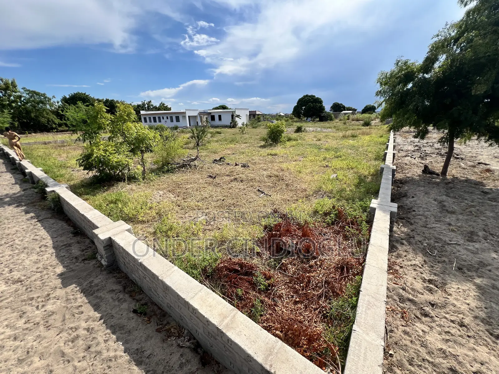 Plot/Land for Sale Changwahela Area, Near Mbweni Jeshini, DSM 1334sqm