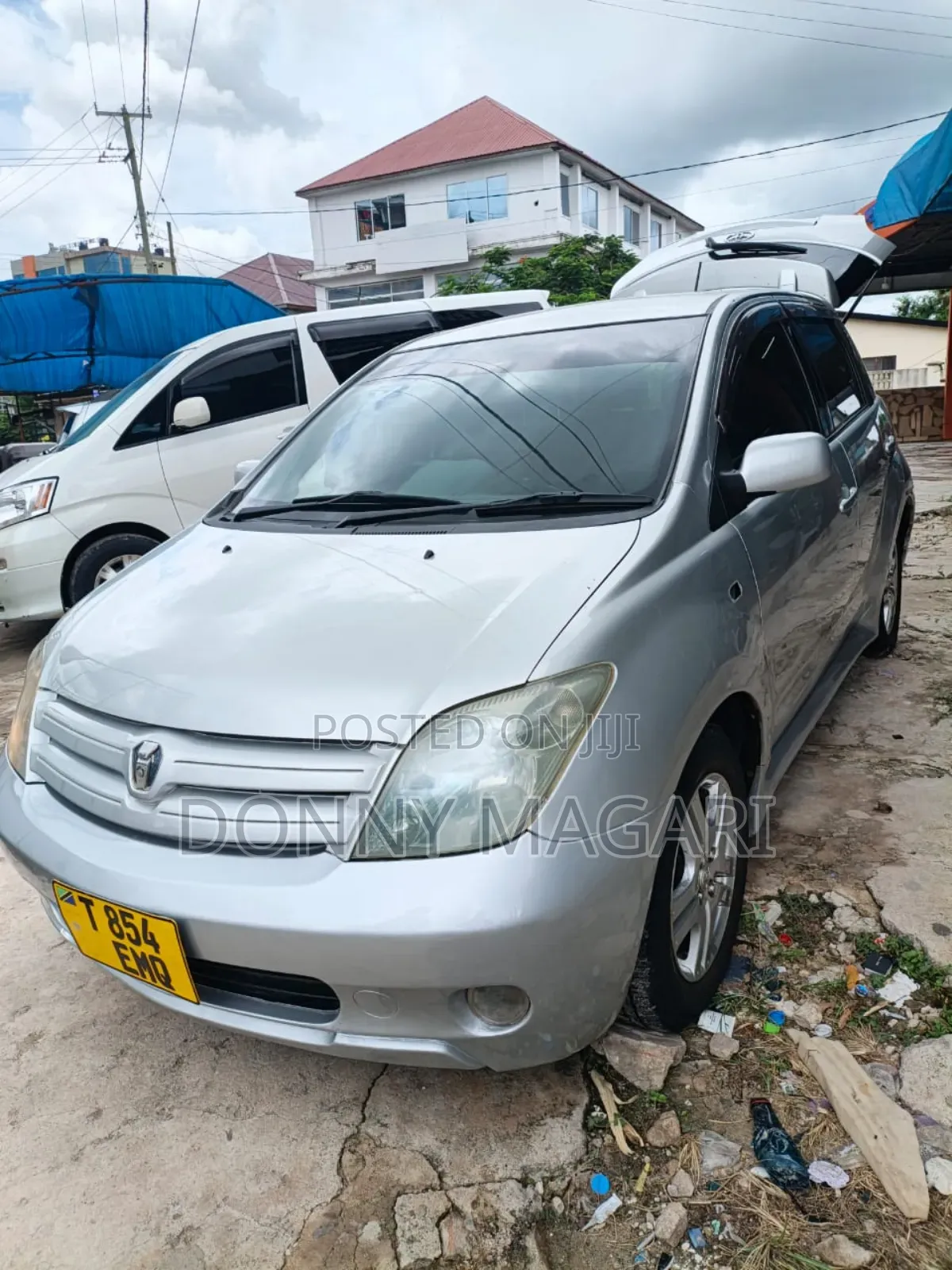 Toyota IST 2004 Silver