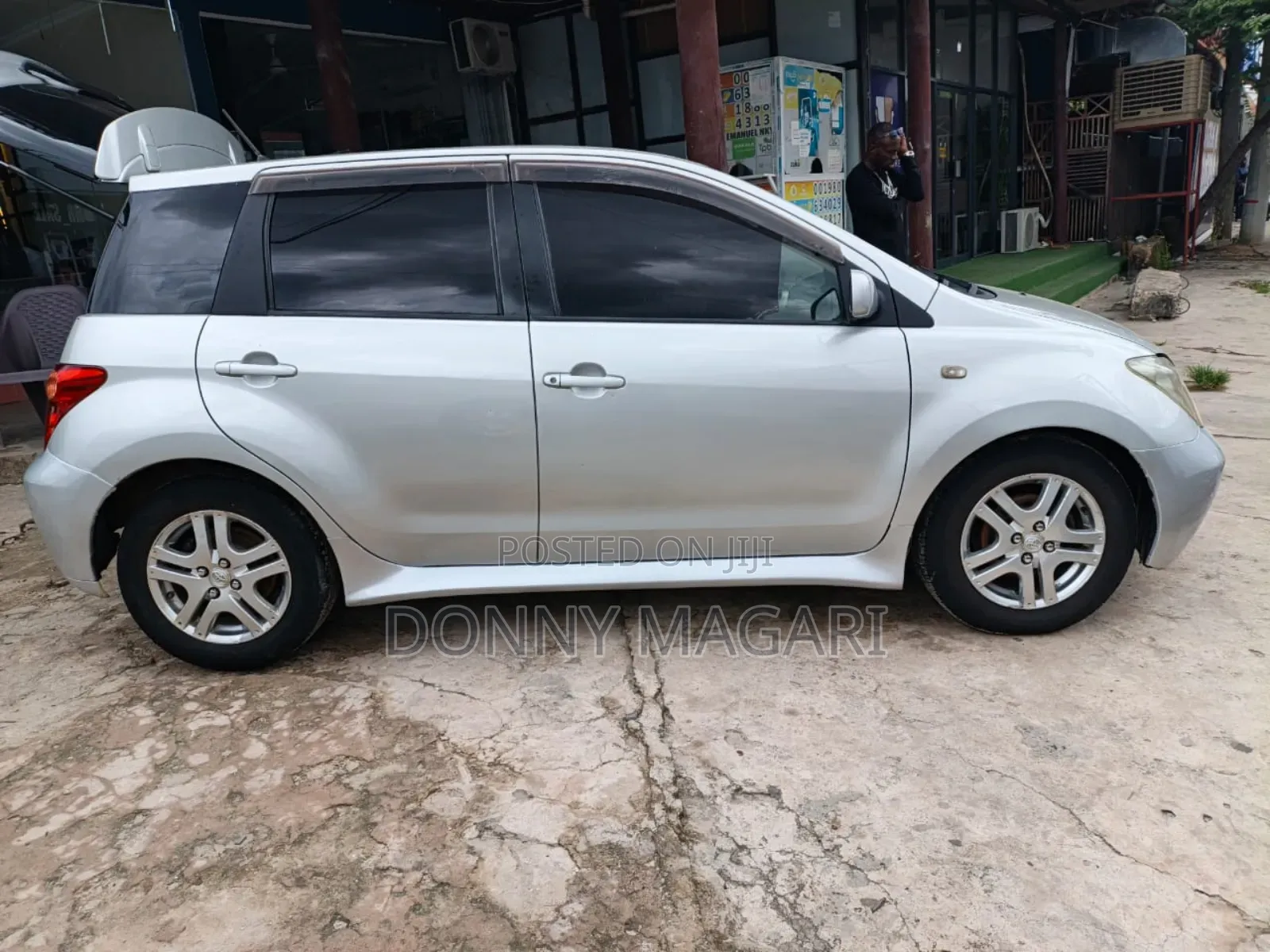 Toyota IST 2004 Silver