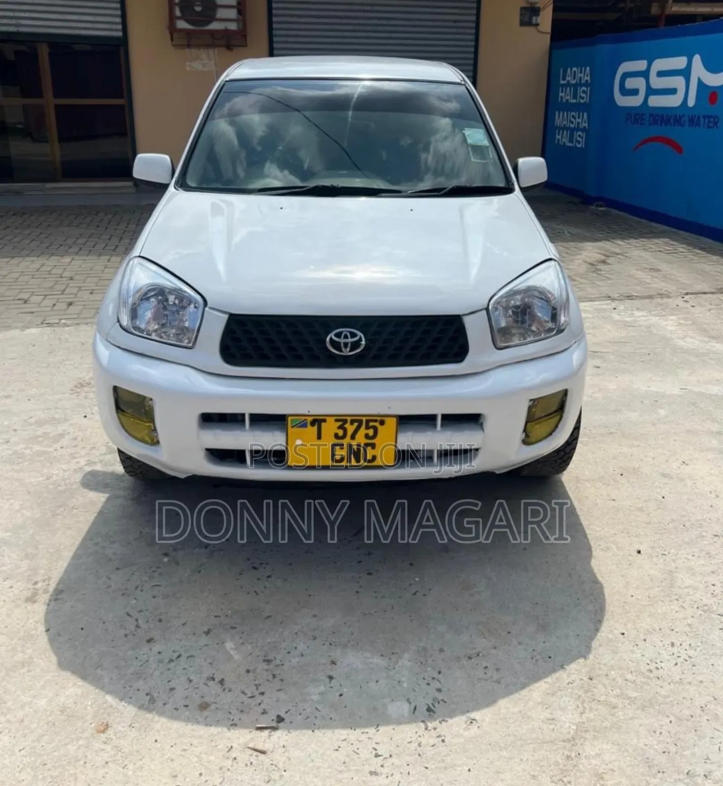 Toyota RAV4 2004 White