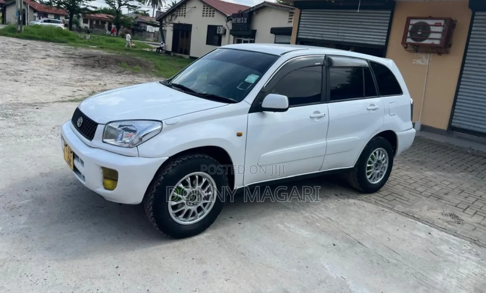 Toyota RAV4 2004 White