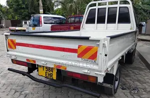 Toyota TownAce 2003 White