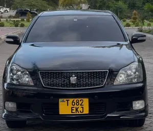 Toyota Crown 2006 Black