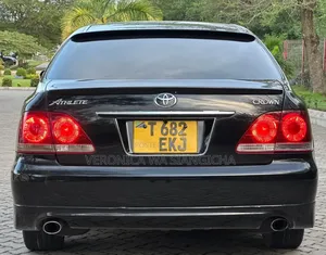 Toyota Crown 2006 Black