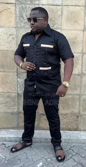 Men’S Two Piece OutfitBei: 140,000/-
