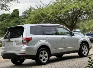 Subaru Forester 2010 Silver