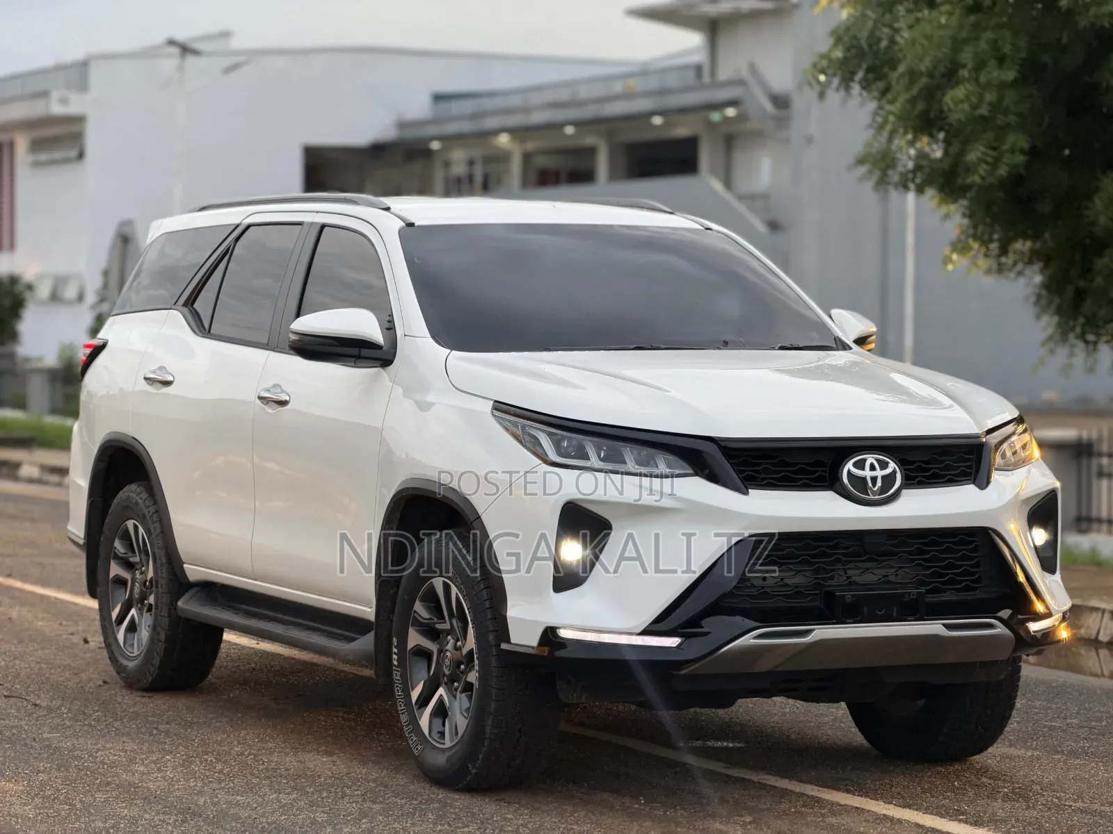 Toyota Fortuner 2025 White