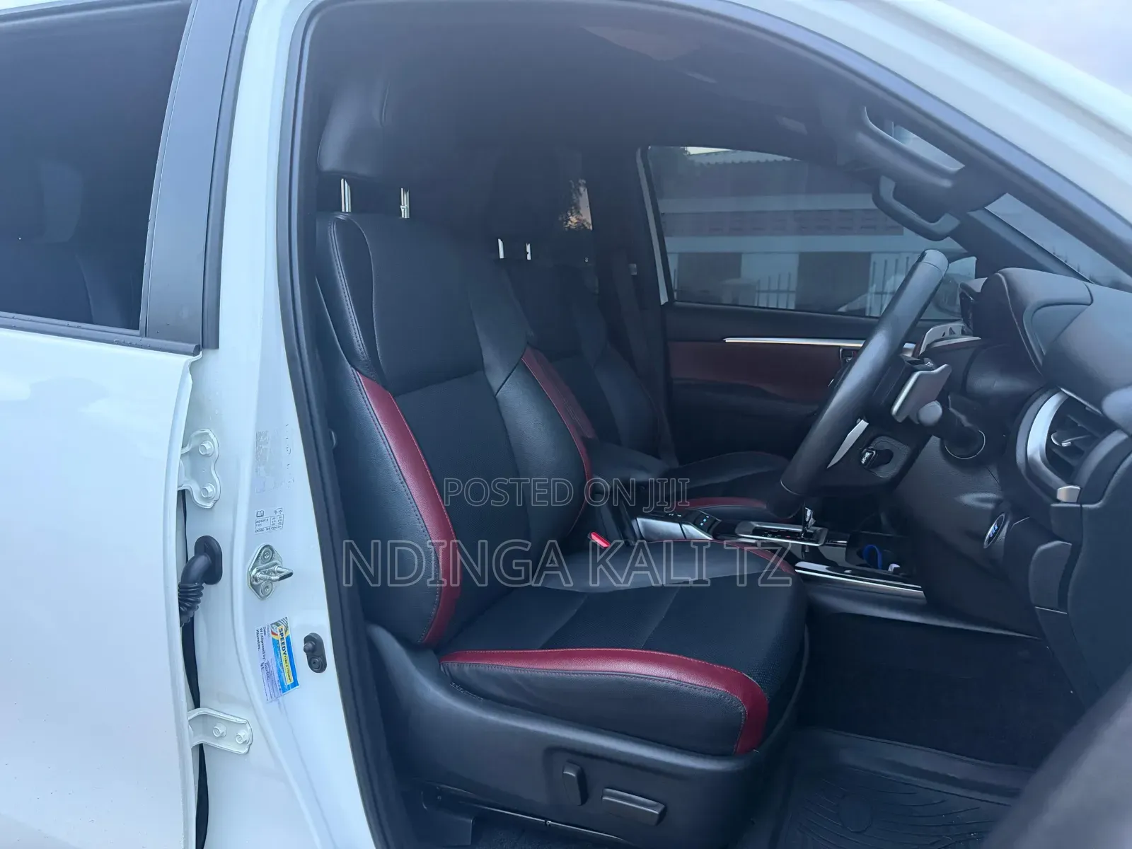 Toyota Fortuner 2025 White