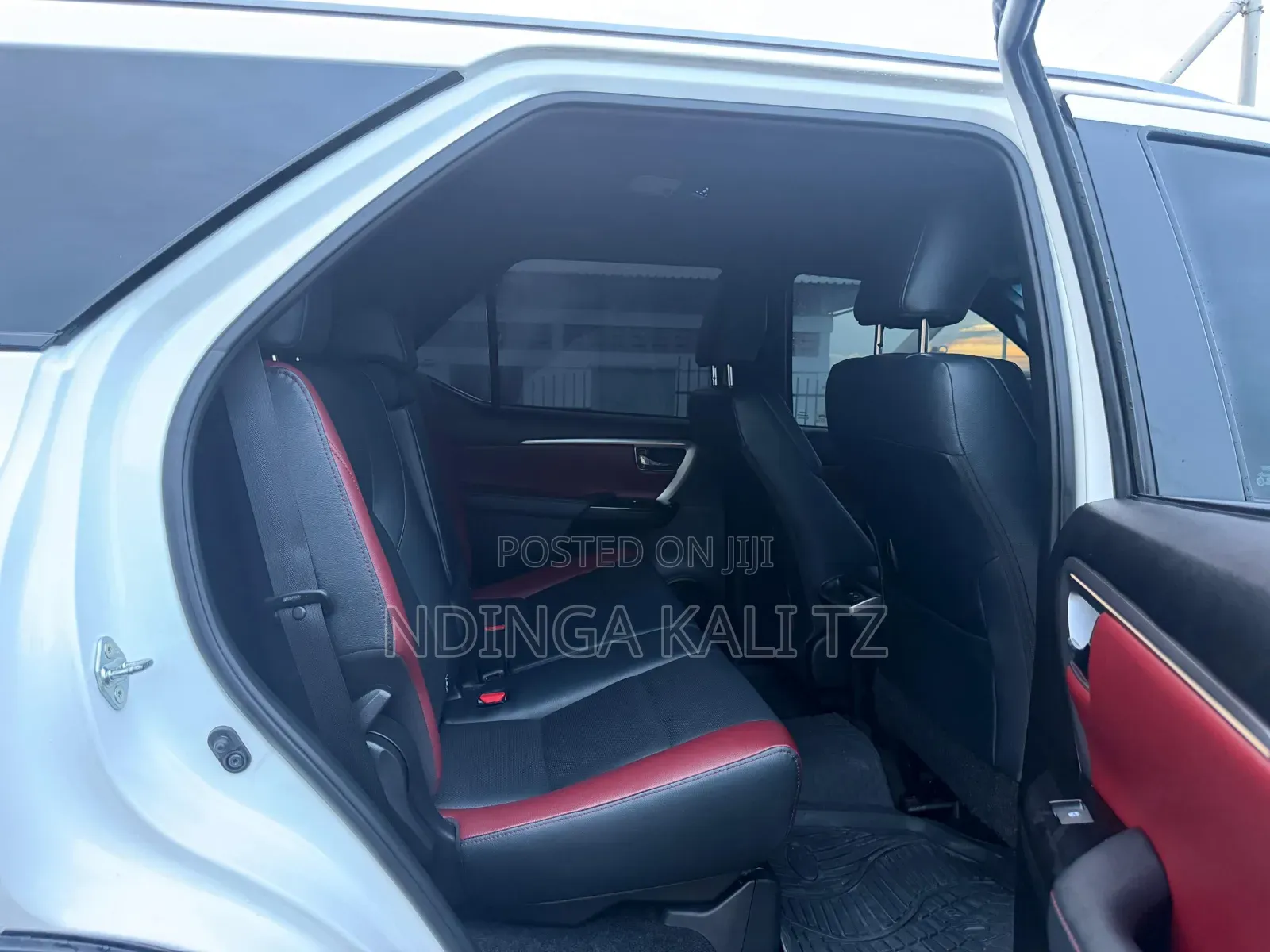Toyota Fortuner 2025 White