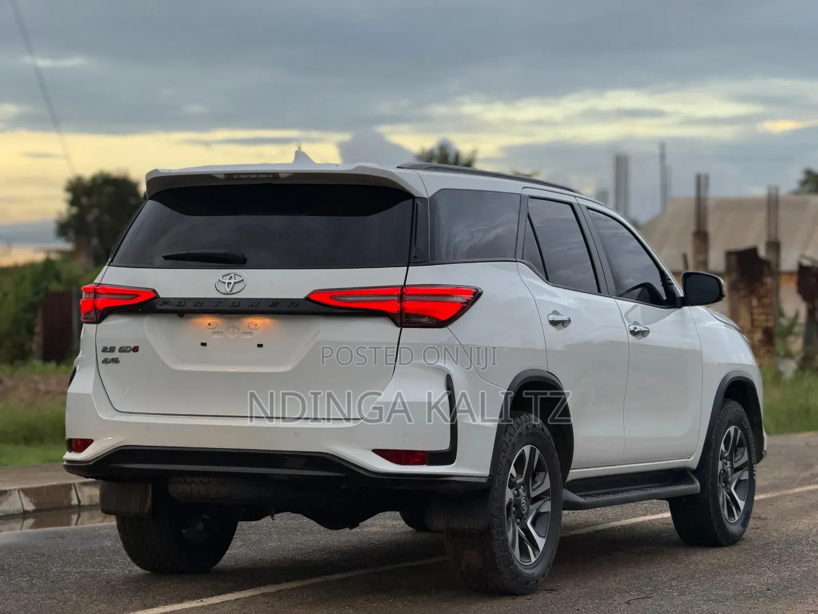 Toyota Fortuner 2025 White