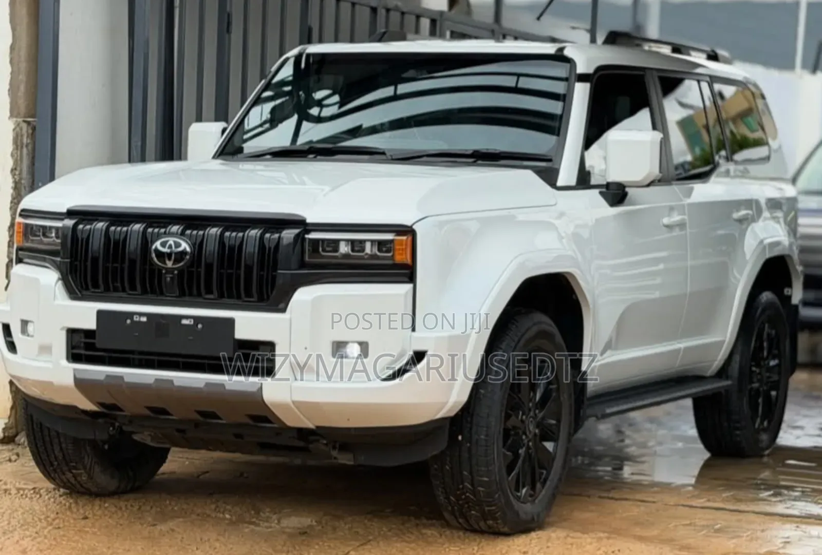 Toyota Land Cruiser Prado 2.8 2024 White