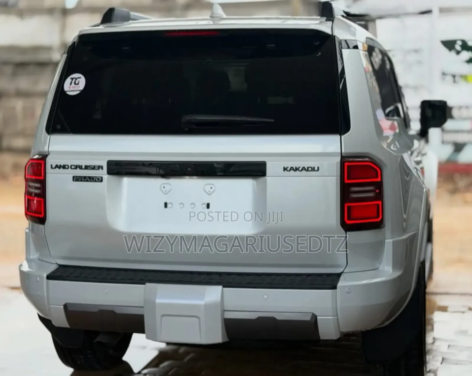 Toyota Land Cruiser Prado 2.8 2024 White