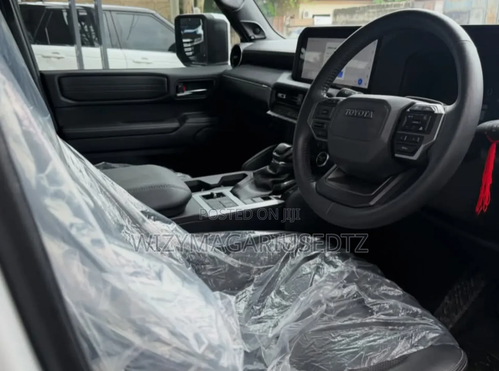 Toyota Land Cruiser Prado 2.8 2024 White