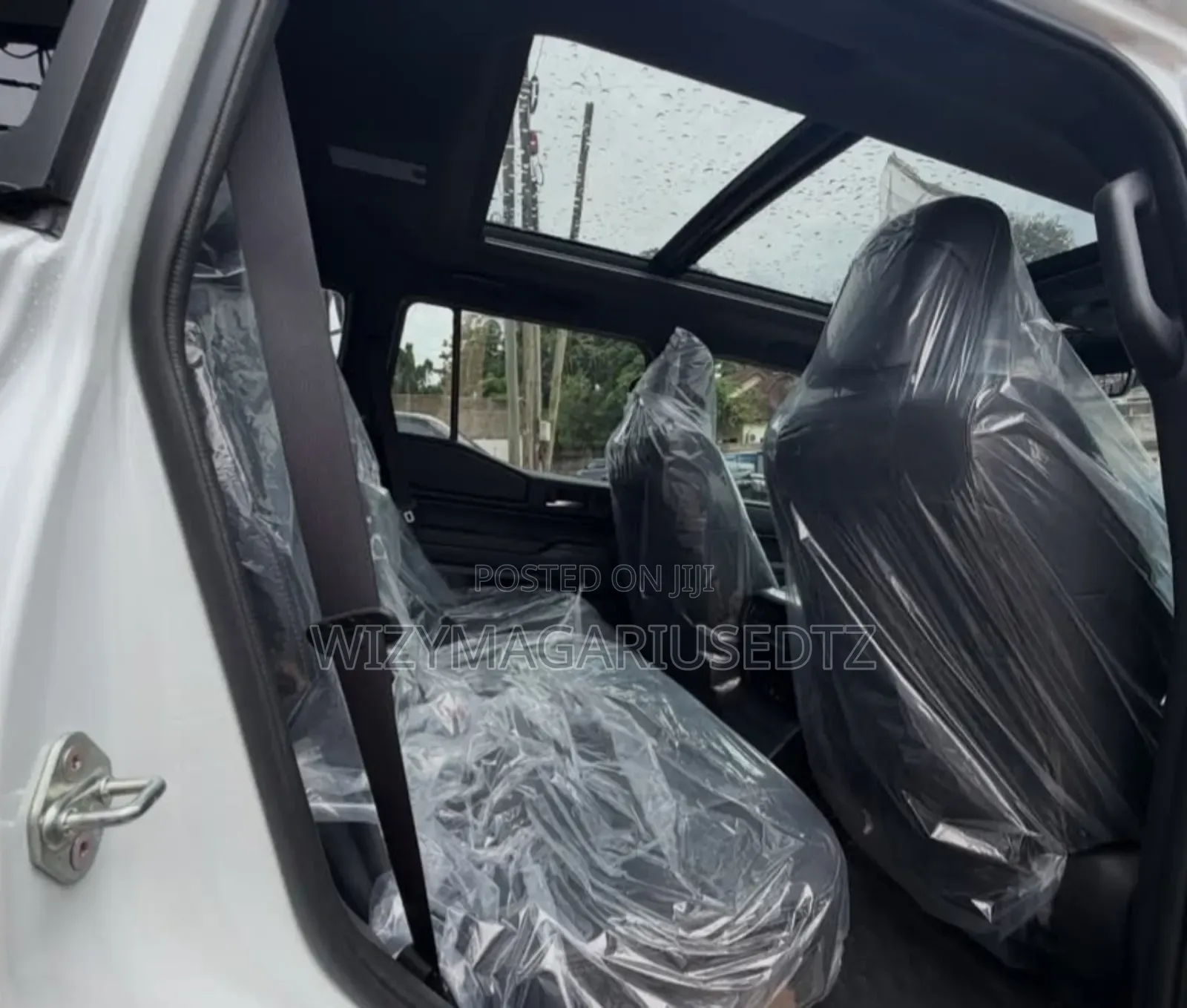 Toyota Land Cruiser Prado 2.8 2024 White