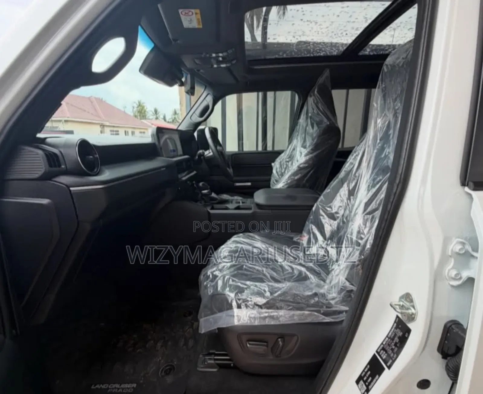 Toyota Land Cruiser Prado 2.8 2024 White