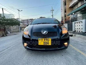 Toyota Vitz 2007 Black