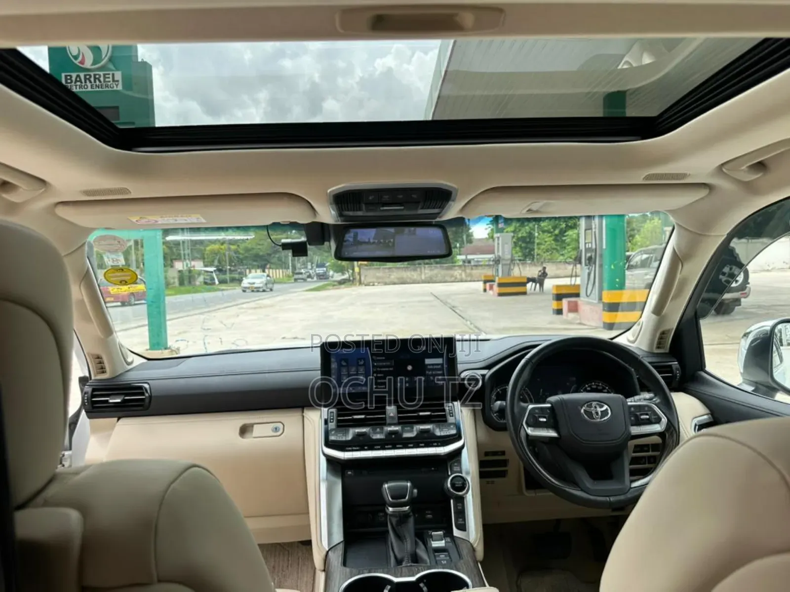 Toyota Land Cruiser 2023 White