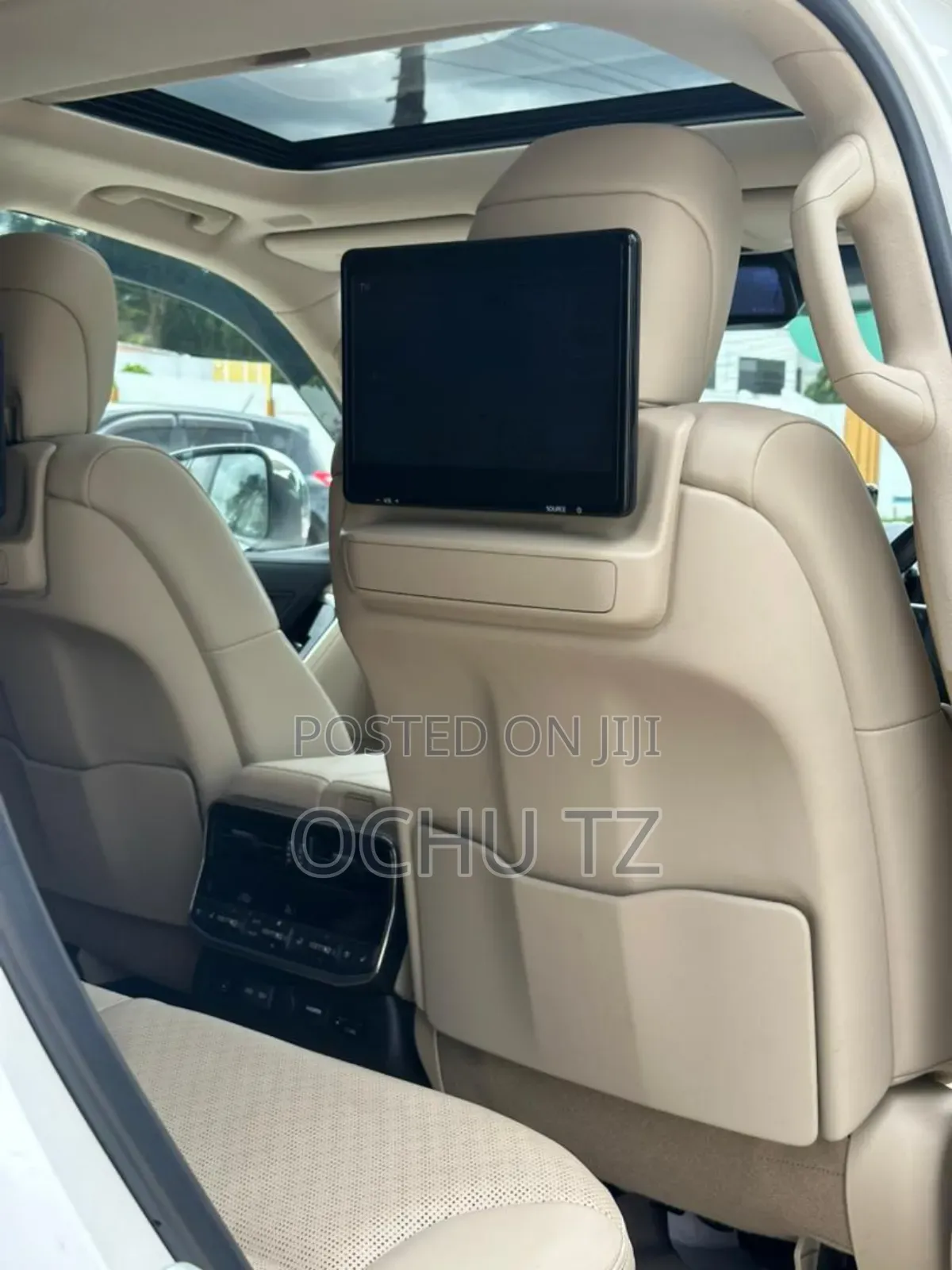 Toyota Land Cruiser 2023 White