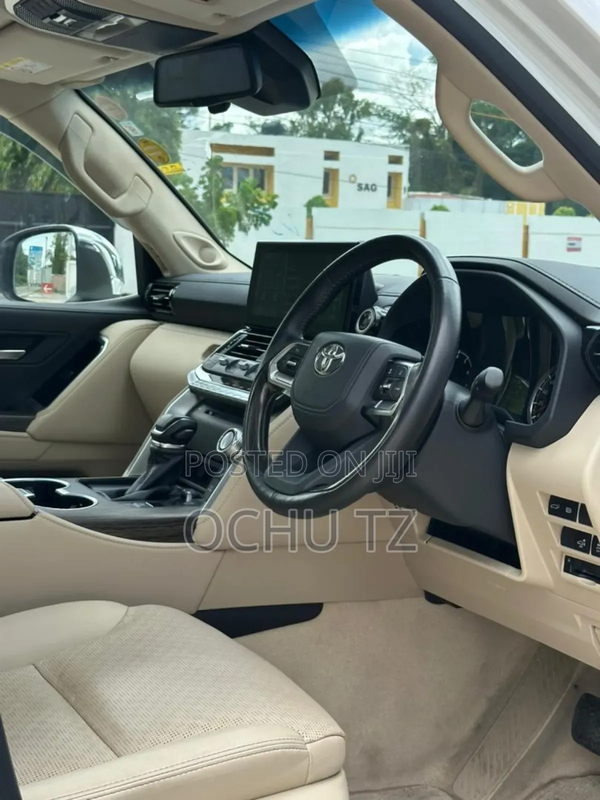 Toyota Land Cruiser 2023 White