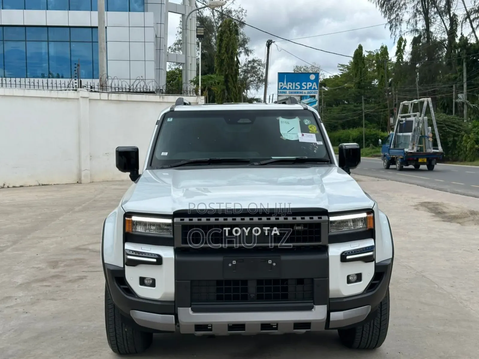 Toyota Land Cruiser Prado 2024 White