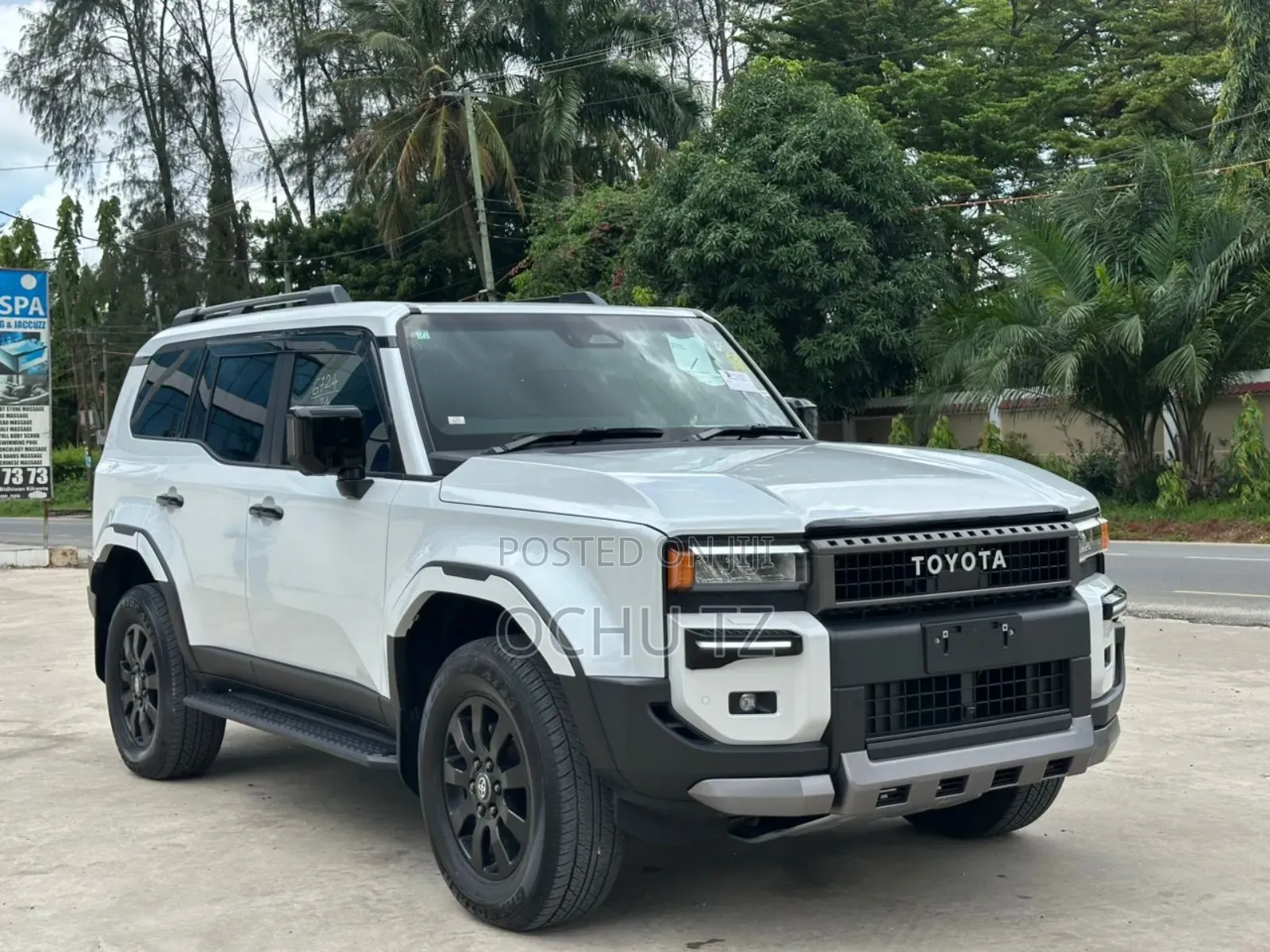 Toyota Land Cruiser Prado 2024 White