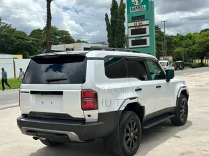 Toyota Land Cruiser Prado 2024 White