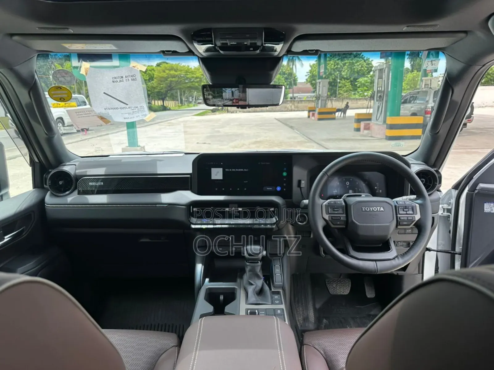 Toyota Land Cruiser Prado 2024 White