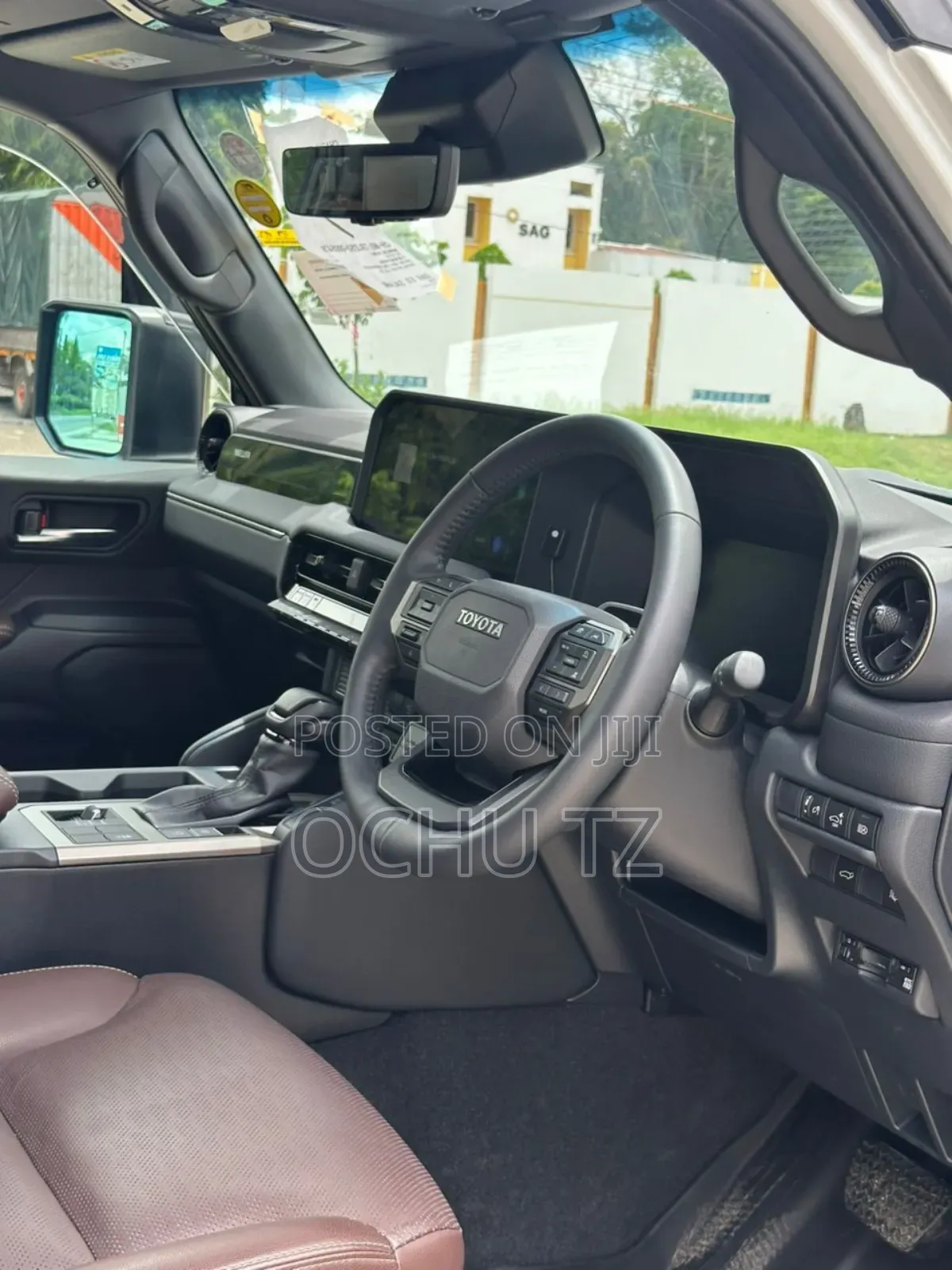 Toyota Land Cruiser Prado 2024 White