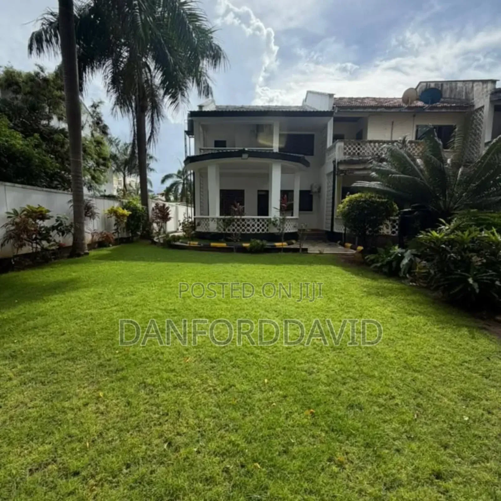 Furnished 4bdrm Villa in Kahwa Real Estate, Masaki for rent