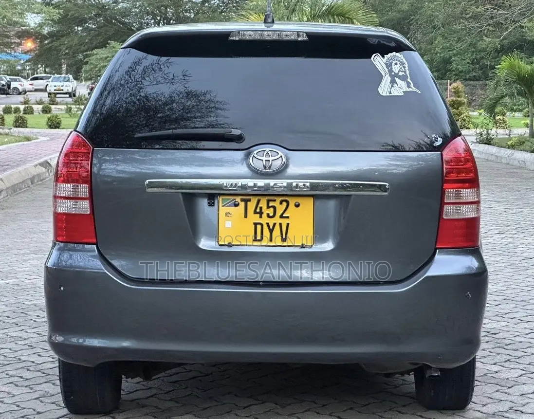 Toyota Wish 2006 Gray