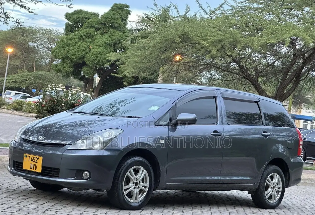 Toyota Wish 2006 Gray