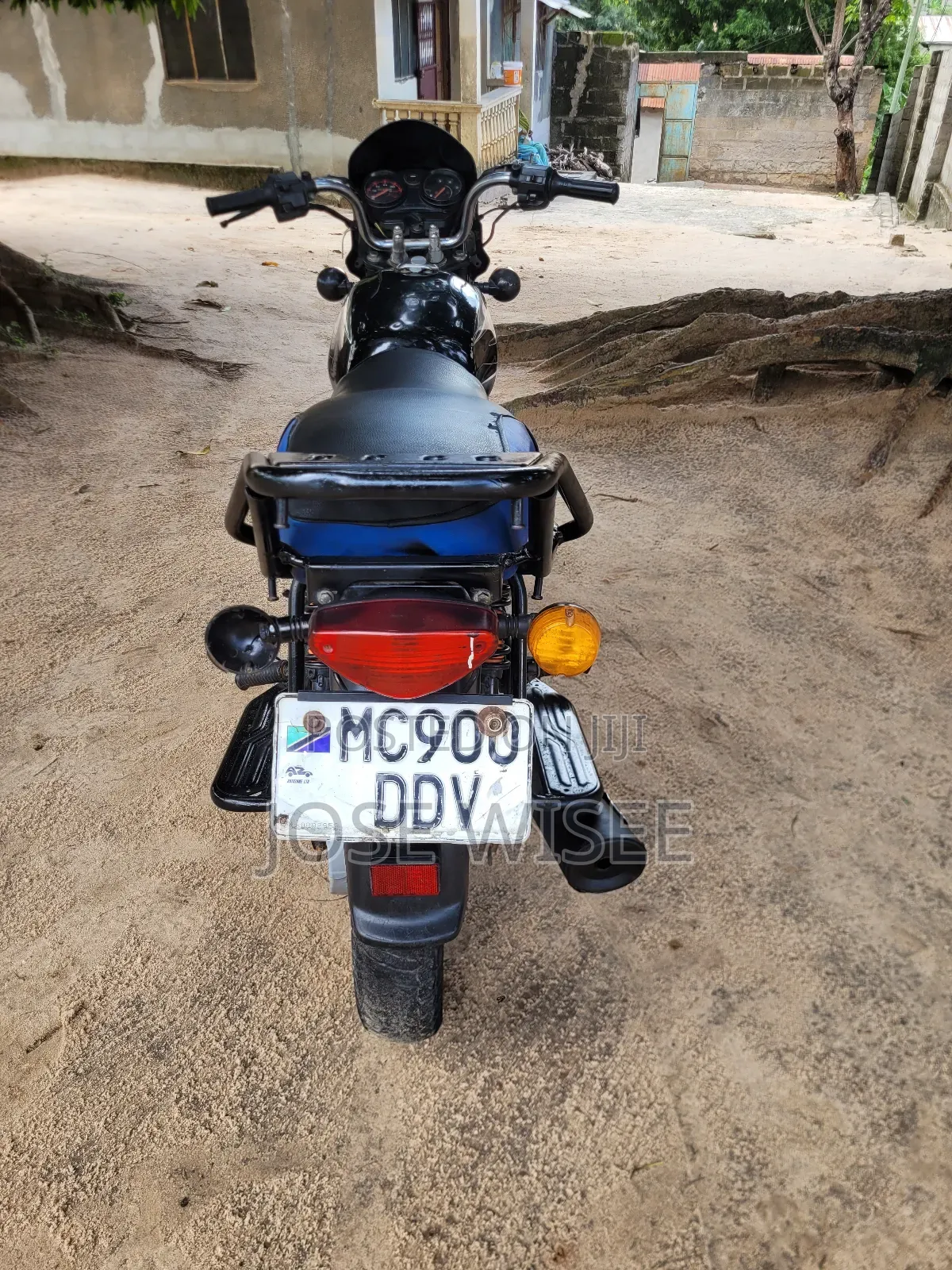Bajaj Boxer 125 2026 Black
