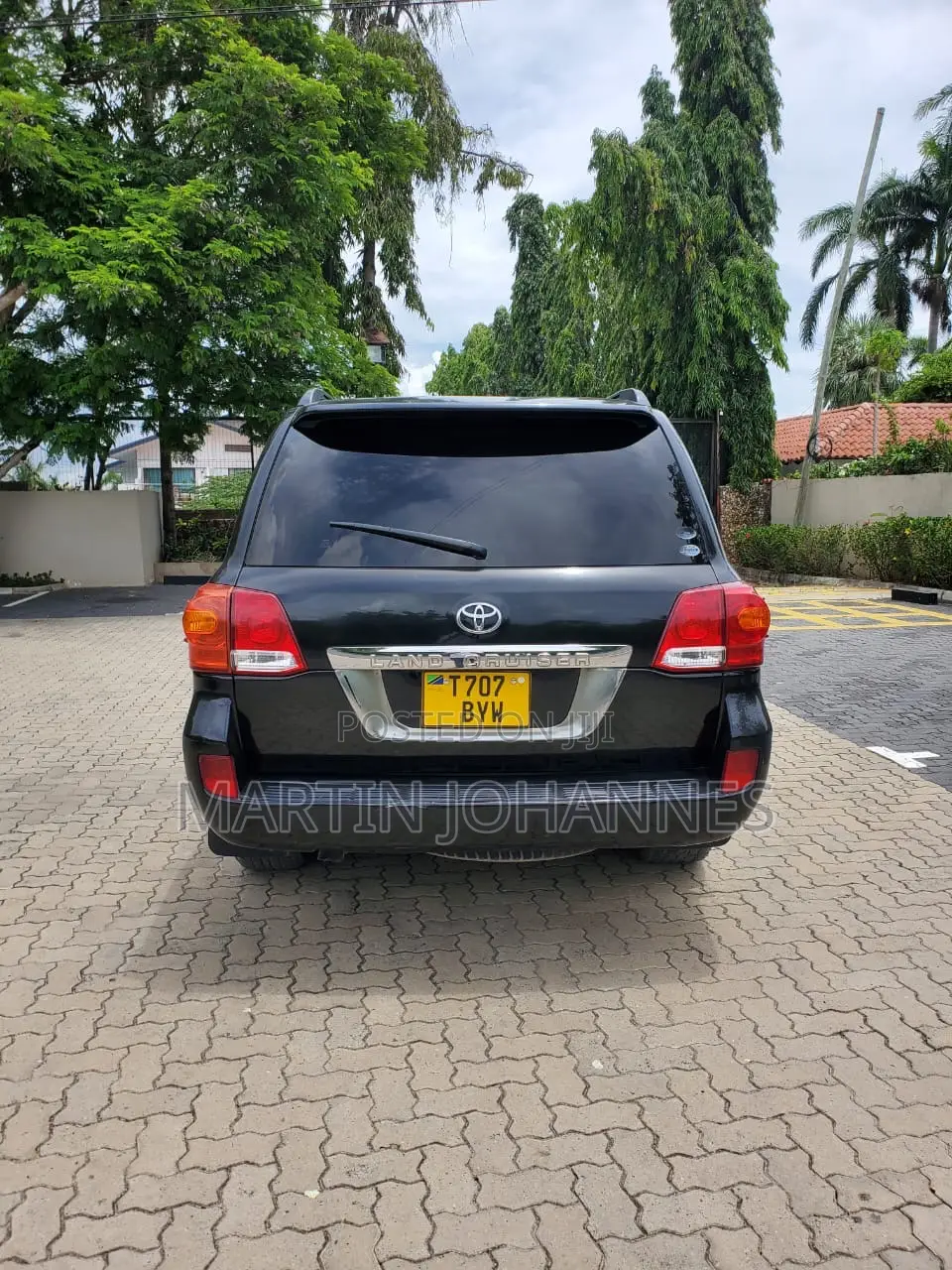 Toyota Land Cruiser 5.7 V8 2009 Black