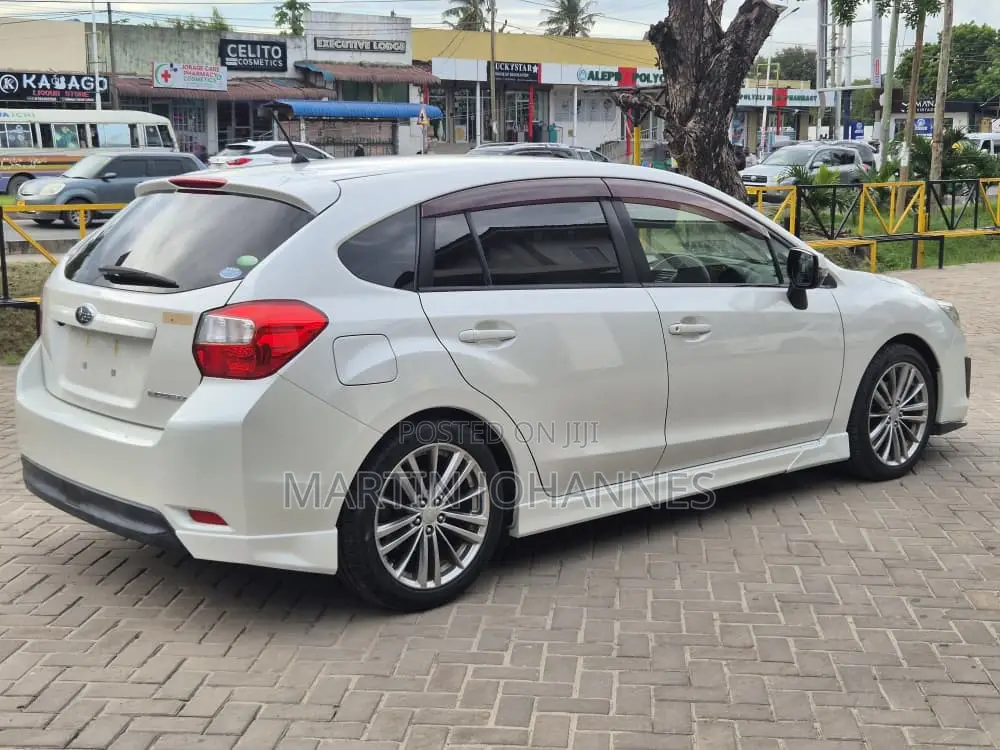 Subaru Impreza 2.0i Sport Premium 2013 White