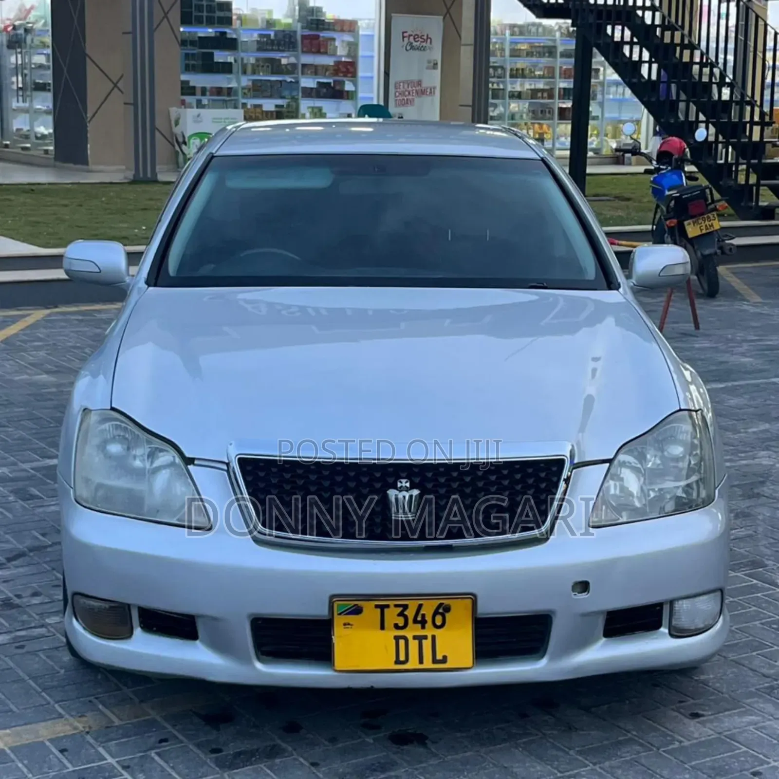 Toyota Crown 2006 Silver