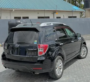 Subaru Forester 2011 Black