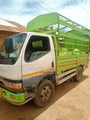 Canter Tani 2.5 Engine 34