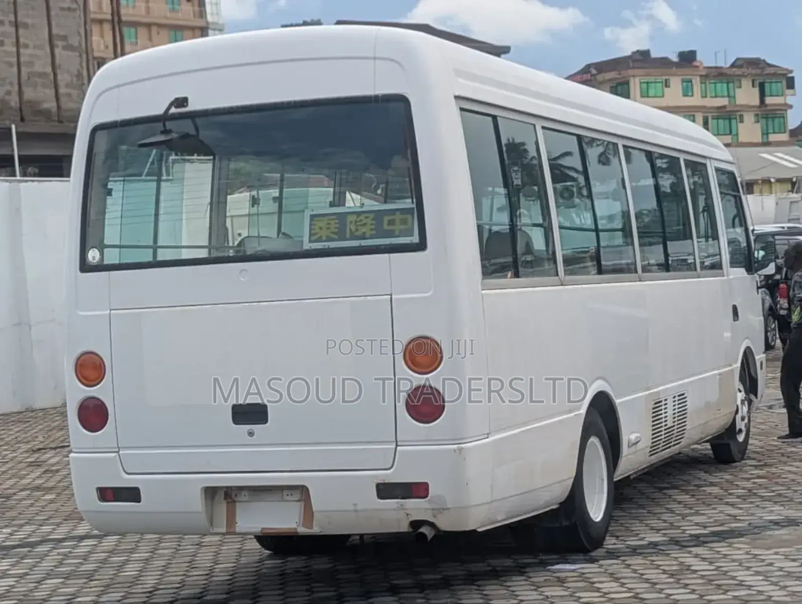Mitsubishi Fuso Rosa 1998 White