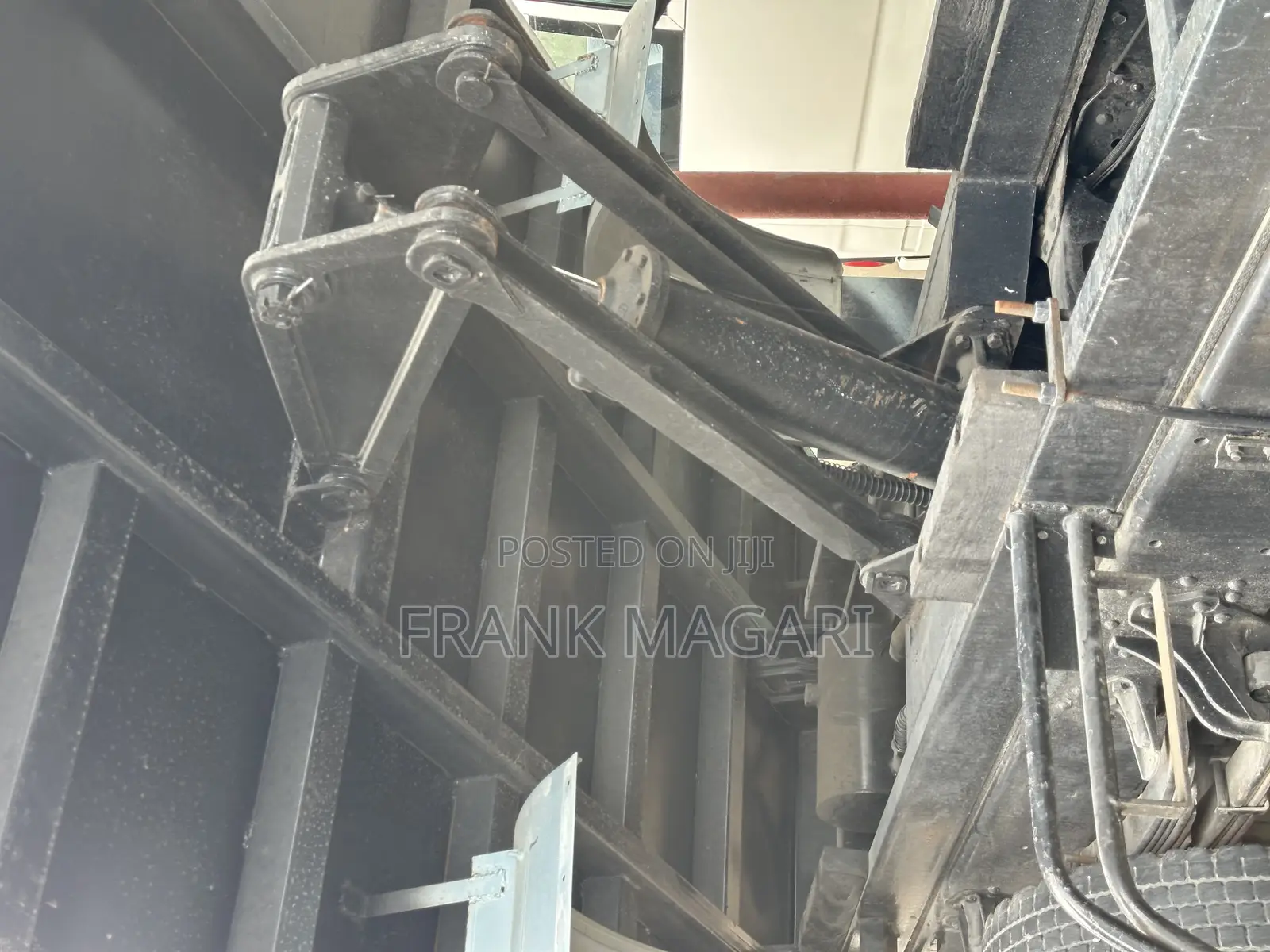 Fuso Tipper