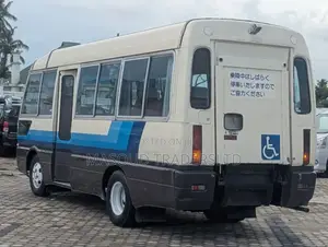 Mitsubishi Fuso Rosa 1998