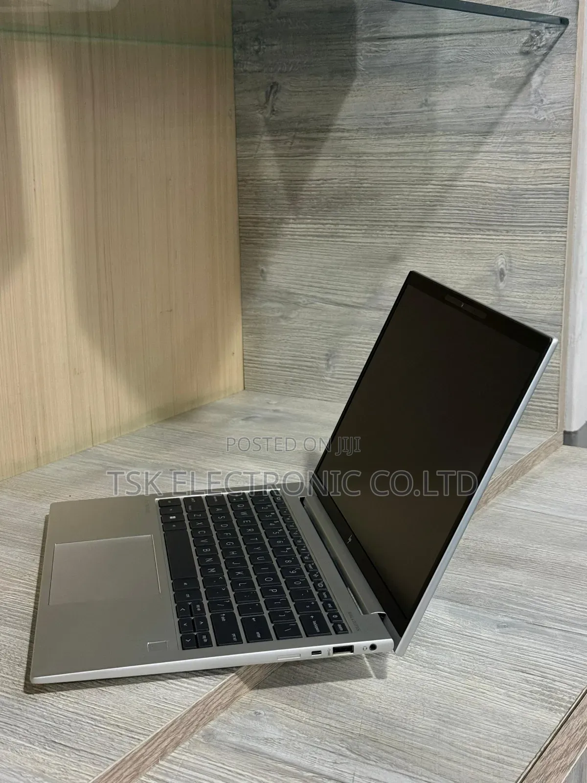 Laptop HP EliteBook 845 G10 16GB AMD Ryzen 5 SSD 512GB