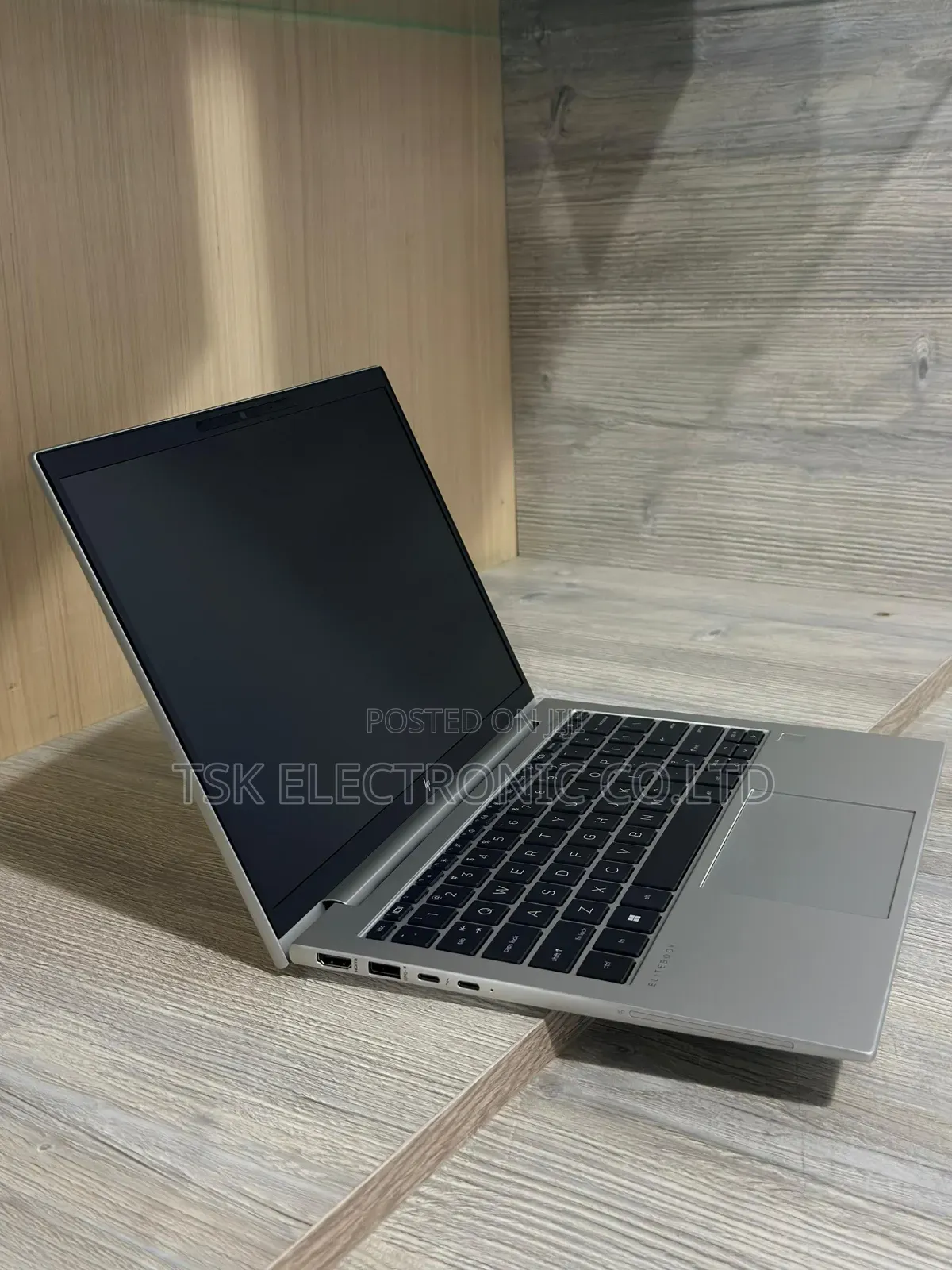 Laptop HP EliteBook 845 G10 16GB AMD Ryzen 5 SSD 512GB