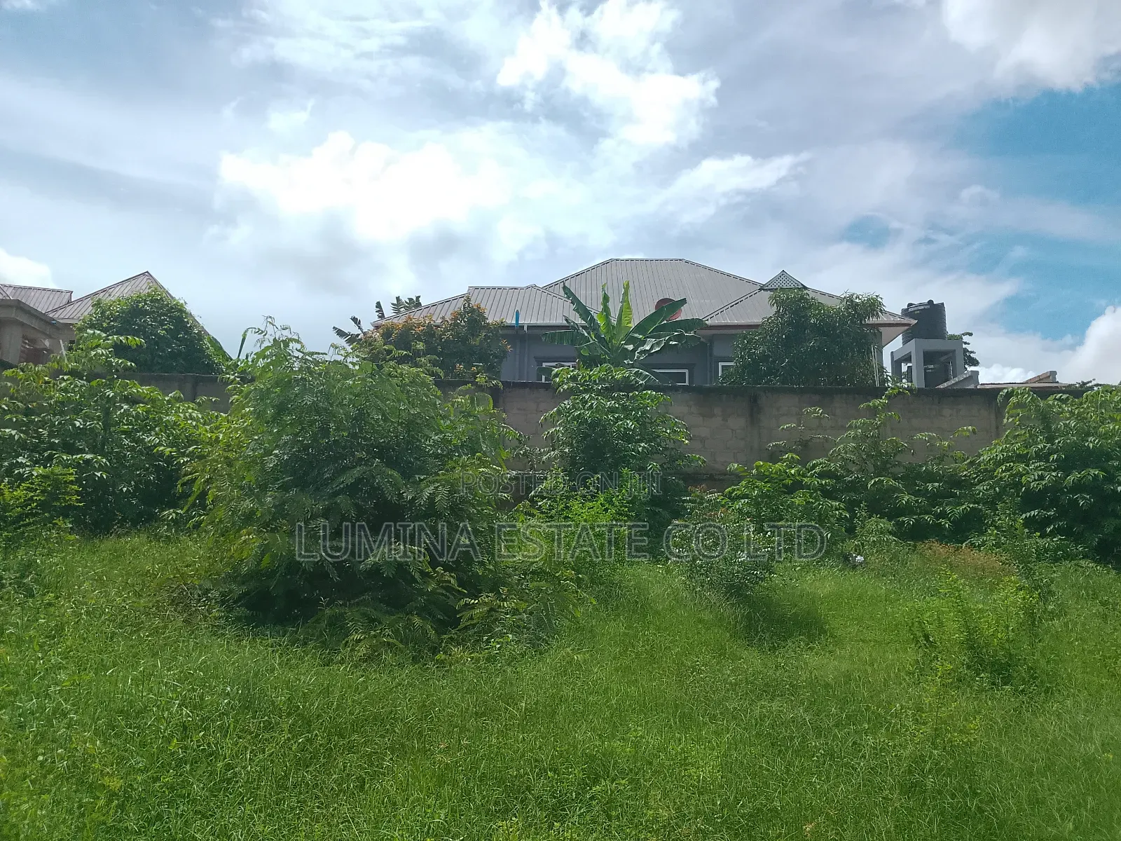 Kiwanja SQM 800 Goba Kwa Robert