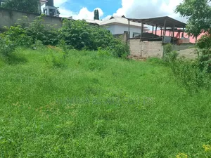 Kiwanja SQM 800 Goba Kwa Robert