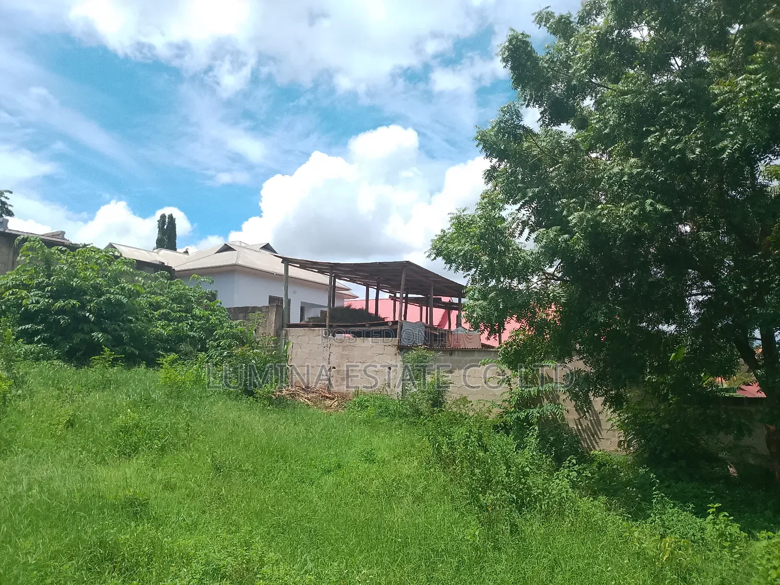 Kiwanja SQM 800 Goba Kwa Robert