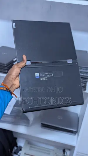 Laptop Lenovo 300e 4GB Intel SSD 128GB