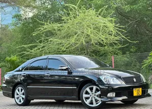 Toyota Crown 2006 Black