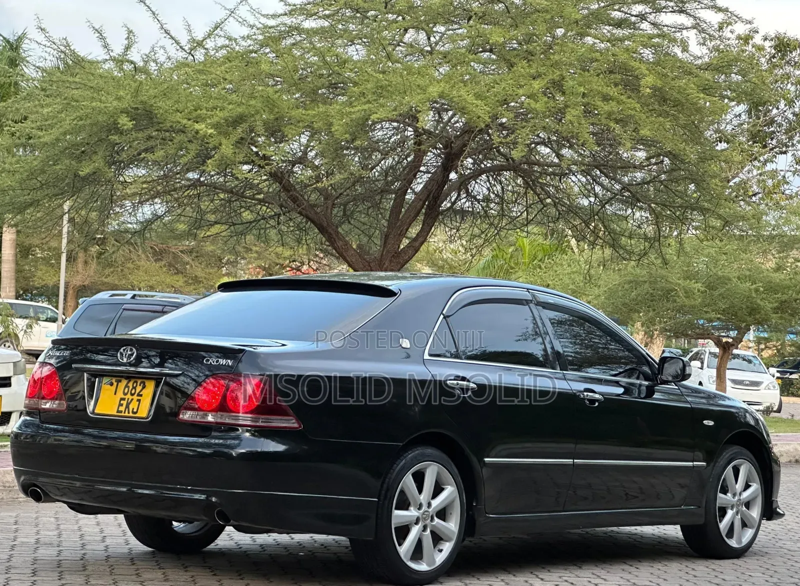 Toyota Crown 2006 Black