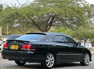 Toyota Crown 2006 Black