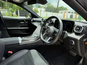 Mercedes-Benz C200 2023 Gray